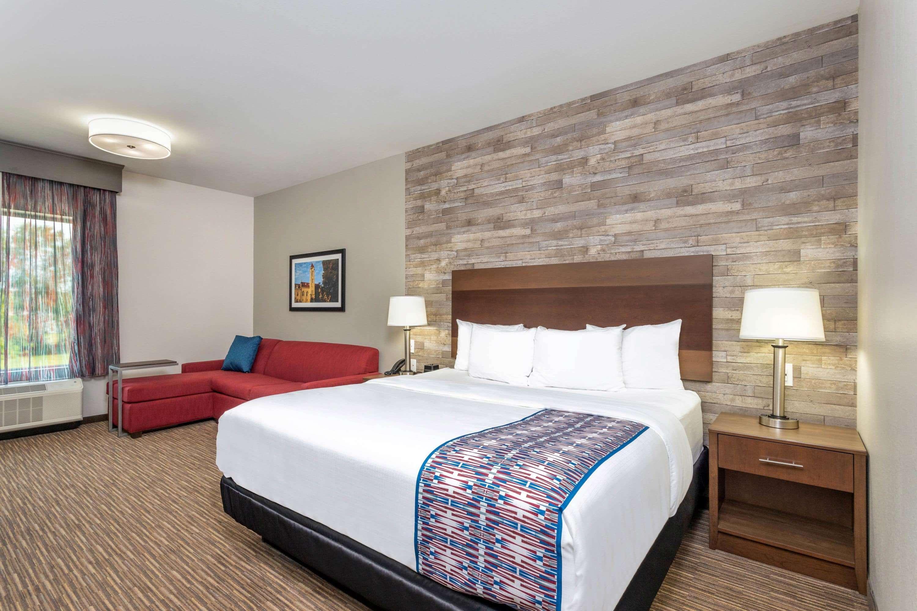 La Quinta Inn And Suites By Wyndham Bloomington Exterior foto